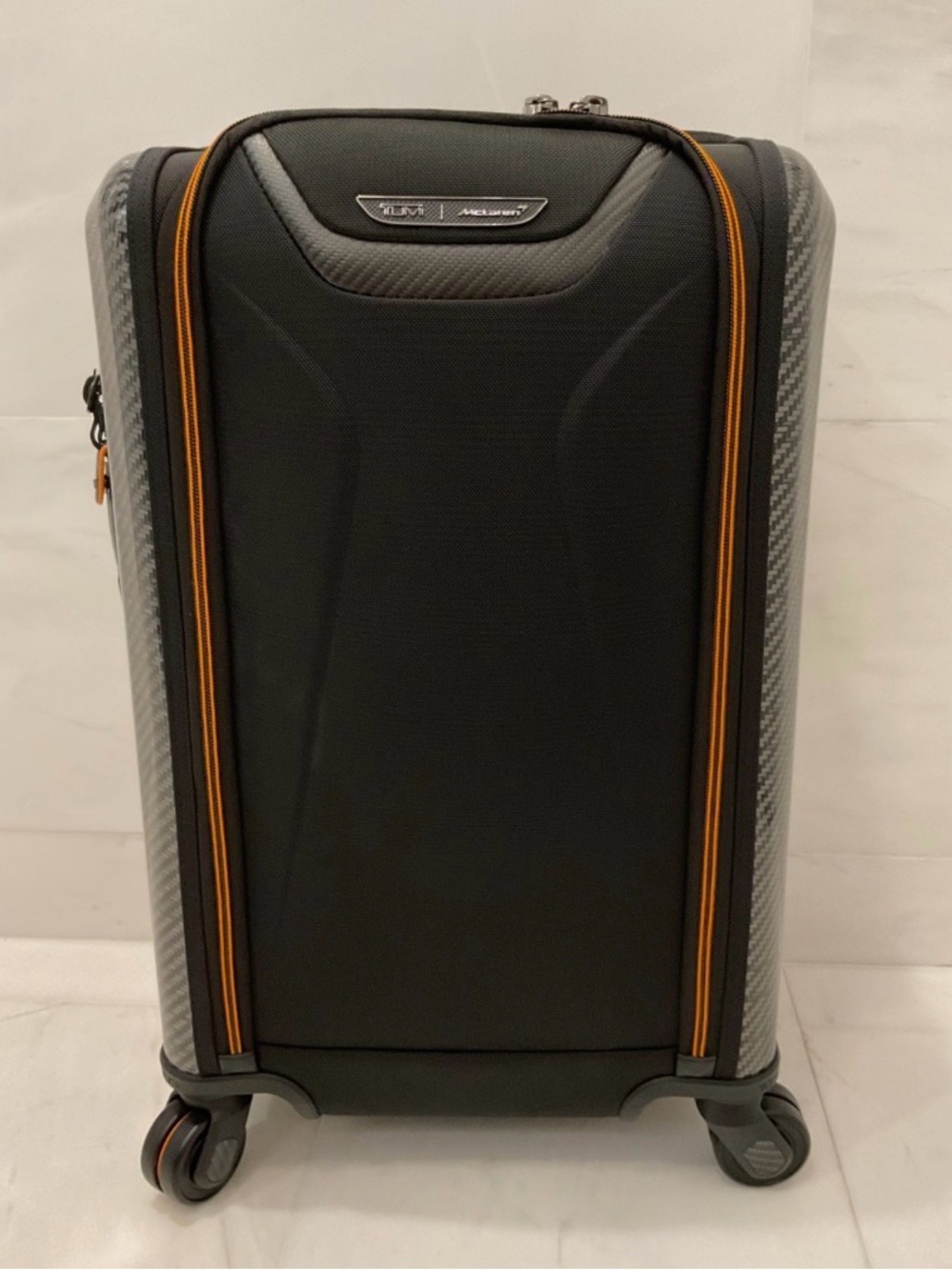 NEW Tumi McLaren 22” AERO DUAL ACCESS Expandable Carry On Suit Case BLACK ORANGE